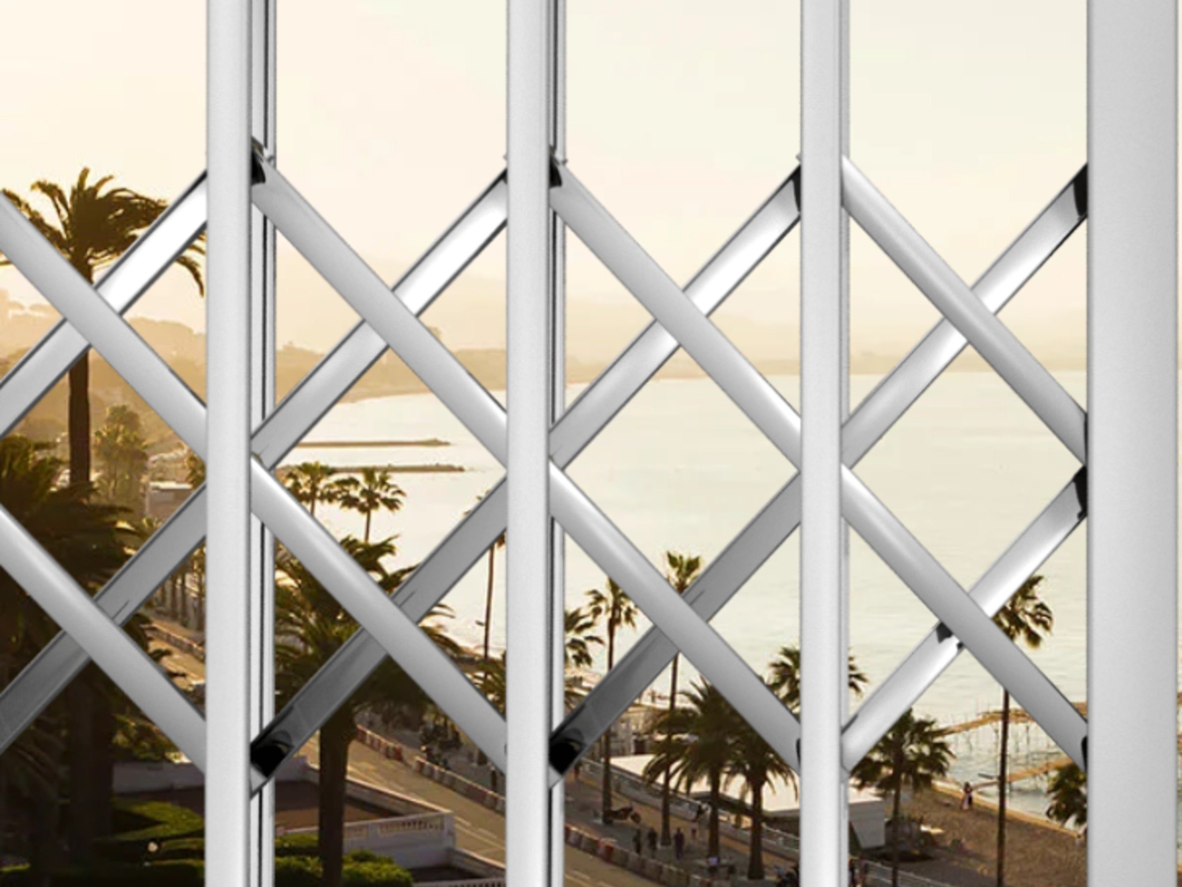 Trellidor Retractable